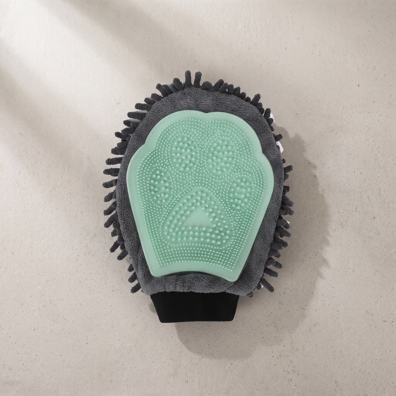 Double-sided bath and grooming glove